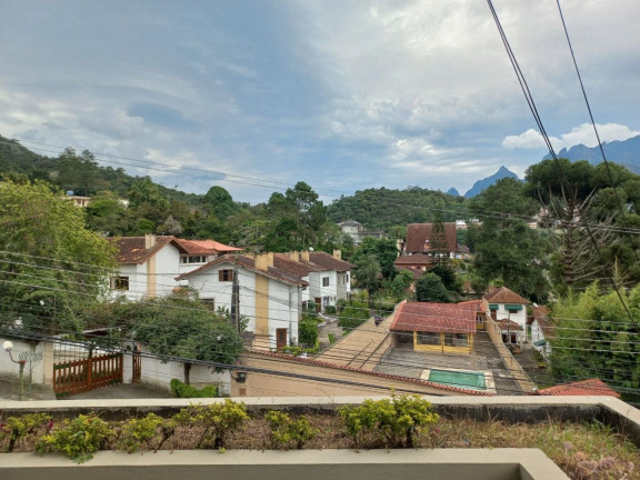 Imagem Casa com 4 Quartos à Venda, 326 m² em Araras - Teresópolis Imagem Casa com 4 Quartos à Venda, 326 m² em Araras - Teresópolis