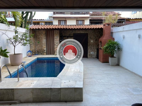Imagem Casa com 4 Quartos à Venda, 172 m² em Barra Da Tijuca - Rio De Janeiro Imagem Casa com 4 Quartos à Venda, 172 m² em Barra Da Tijuca - Rio De Janeiro