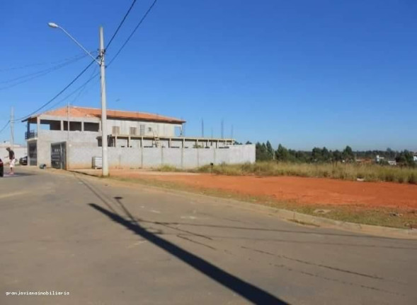 Imagem Terreno à Venda, 150 m² em Jardim Vitoria - Cotia Imagem Terreno à Venda, 150 m² em Jardim Vitoria - Cotia