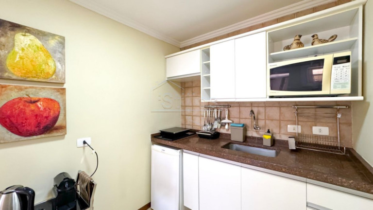 Imagem Casa com 7 Quartos à Venda, 430 m² em Jaguaribe Imagem Casa com 7 Quartos à Venda, 430 m² em Jaguaribe