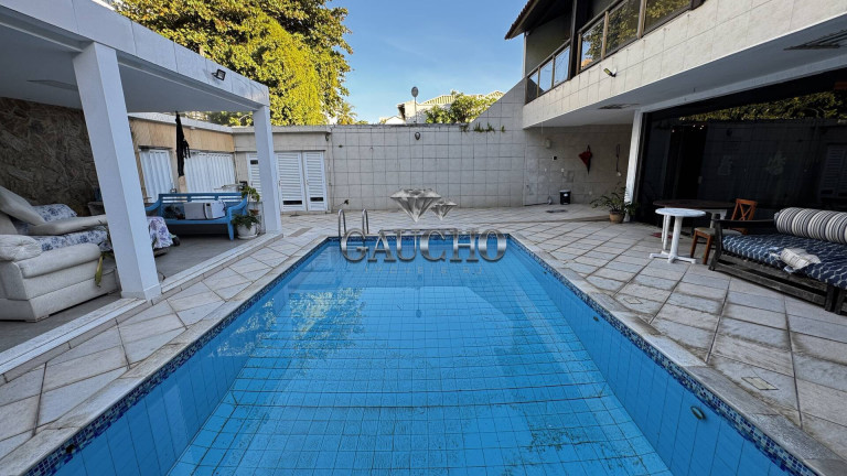 Imagem Casa com 6 Quartos à Venda, 750 m² em Barra Da Tijuca - Rio De Janeiro Imagem Casa com 6 Quartos à Venda, 750 m² em Barra Da Tijuca - Rio De Janeiro