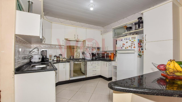 Imagem Casa com 4 Quartos à Venda, 243 m² em Pilarzinho - Curitiba Imagem Casa com 4 Quartos à Venda, 243 m² em Pilarzinho - Curitiba
