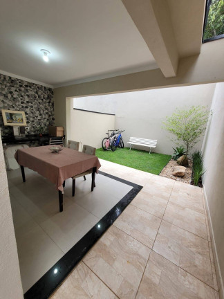 Imagem Casa com 3 Quartos à Venda, 135 m² em Jardim Maristela - Atibaia Imagem Casa com 3 Quartos à Venda, 135 m² em Jardim Maristela - Atibaia