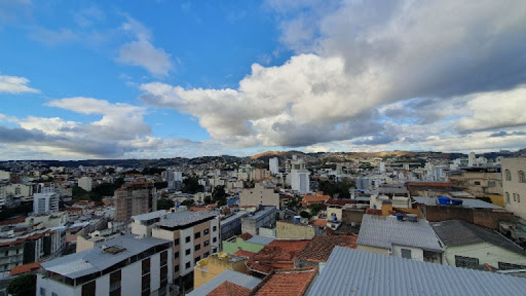 Imagem Cobertura com 4 Quartos à Venda, 201 m² em Santa Helena - Juiz De Fora