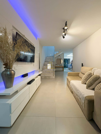 Imagem Casa com 3 Quartos à Venda, 150 m² em Jardim Camburi - Vitória
