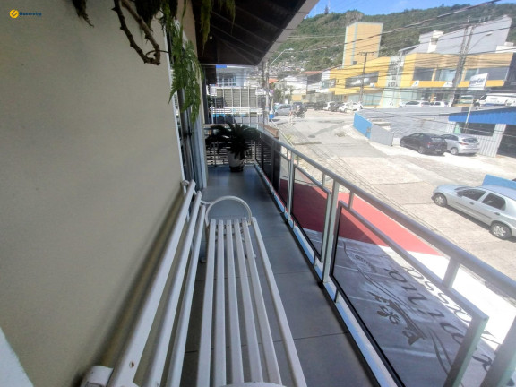 Casa com 3 Quartos à Venda, 294 m² em Trindade - Florianópolis