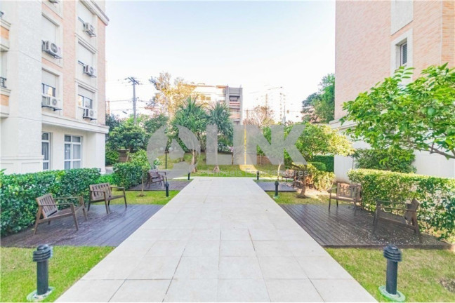 Imagem Apartamento com 2 Quartos à Venda, 68 m² em Passo Da Areia - Porto Alegre