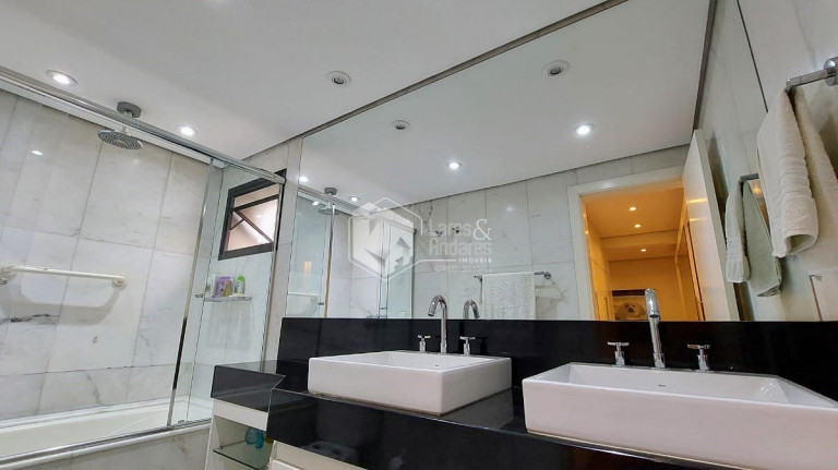 Imagem Apartamento com 4 Quartos à Venda, 246 m² em Itaim Bibi - São Paulo Imagem Apartamento com 4 Quartos à Venda, 246 m² em Itaim Bibi - São Paulo