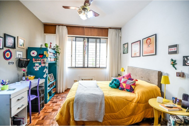 Imagem Imóvel com 3 Quartos à Venda, 148 m² em Independência - Porto Alegre Imagem Imóvel com 3 Quartos à Venda, 148 m² em Independência - Porto Alegre