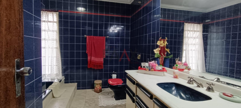 Imagem Casa com 5 Quartos à Venda, 470 m² em Bonsucesso - Guarapuava Imagem Casa com 5 Quartos à Venda, 470 m² em Bonsucesso - Guarapuava