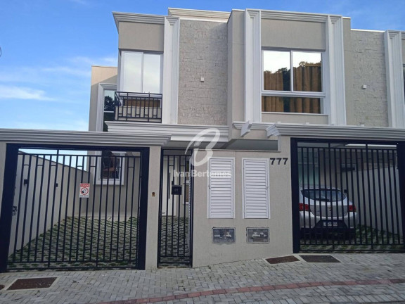 Imagem Sobrado com 2 Quartos para Temporada, em Centro - Bombinhas Imagem Sobrado com 2 Quartos para Temporada, em Centro - Bombinhas