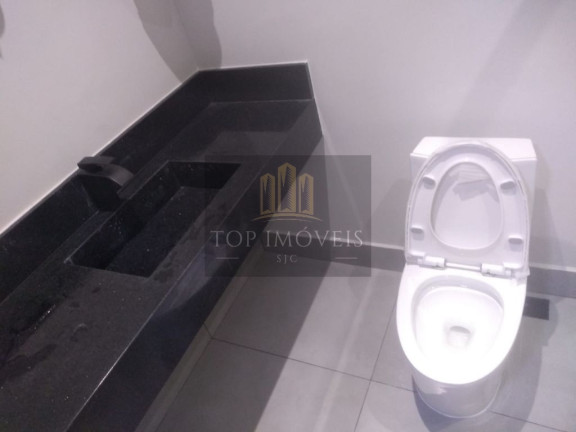 Imagem Casa com 3 Quartos à Venda, 250 m² em Eugênio De Mello - São José Dos Campos