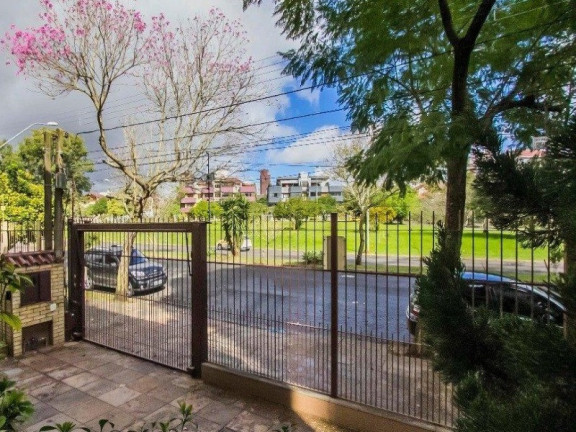 Imagem Casa com 3 Quartos à Venda, 166 m² em Jardim Itu - Porto Alegre