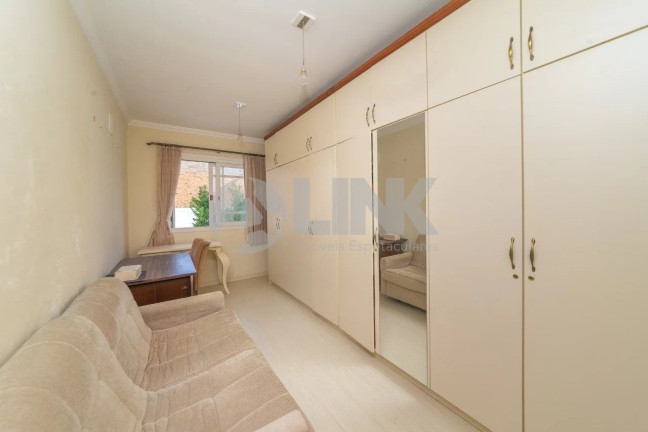 Imagem Casa com 3 Quartos à Venda, 282 m² em Chácara Das Pedras - Porto Alegre
