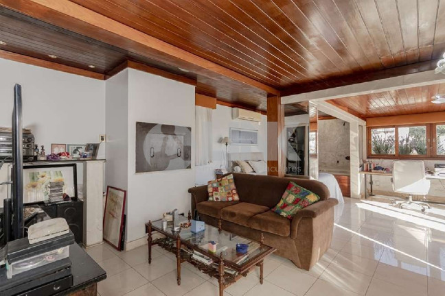 Imagem Imóvel com 3 Quartos à Venda, 150 m² em Menino Deus - Porto Alegre