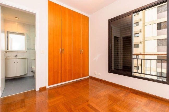 Imagem Apartamento com 3 Quartos à Venda, 205 m² em Itaim Bibi - São Paulo