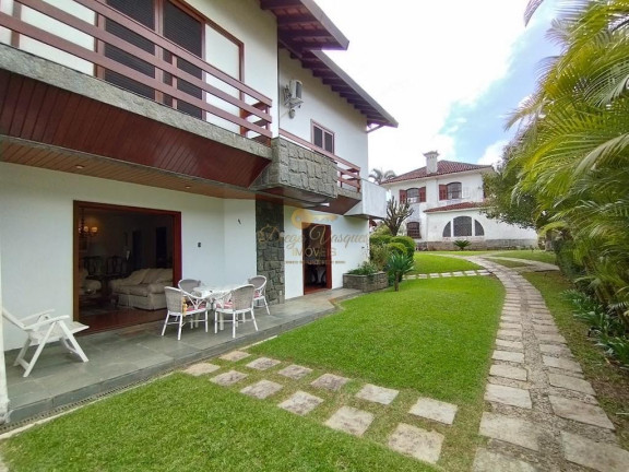 Imagem Casa com 6 Quartos à Venda, 212 m² em Alto - Teresópolis Imagem Casa com 6 Quartos à Venda, 212 m² em Alto - Teresópolis