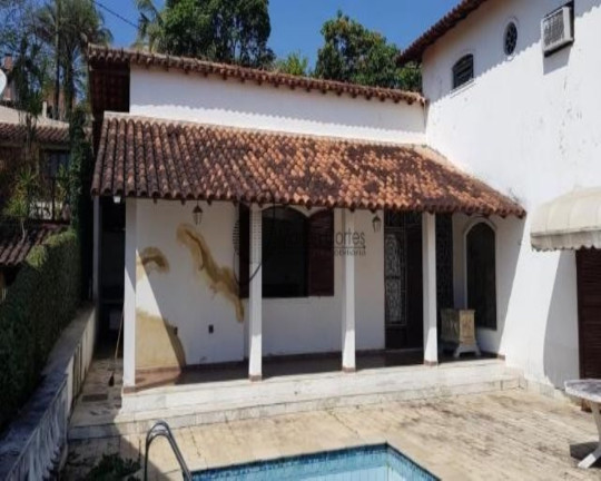 Imagem Casa com 6 Quartos à Venda, em Pendotiba - Niterói Imagem Casa com 6 Quartos à Venda, em Pendotiba - Niterói