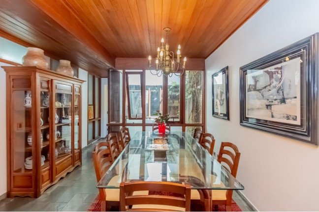 Imagem Casa com 4 Quartos à Venda, 310 m² em Moema - São Paulo