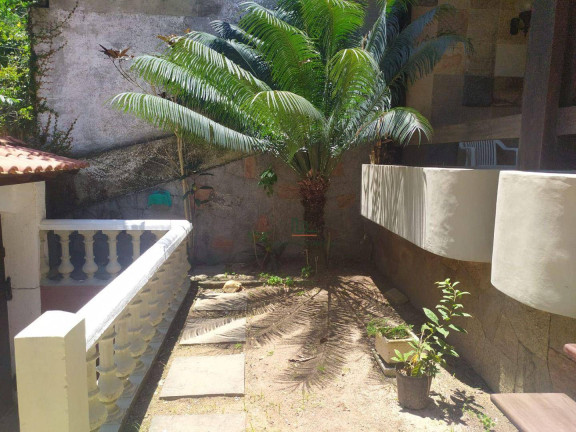 Imagem Casa com 3 Quartos à Venda, 370 m² em Itacoatiara - Niterói Imagem Casa com 3 Quartos à Venda, 370 m² em Itacoatiara - Niterói