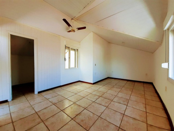 Imagem Casa com 3 Quartos à Venda, 245 m² em Jardim Sabará - Porto Alegre Imagem Casa com 3 Quartos à Venda, 245 m² em Jardim Sabará - Porto Alegre