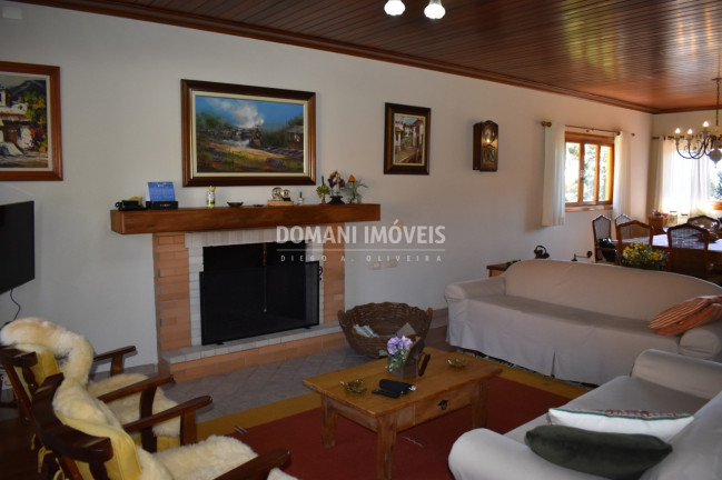Imagem Casa com 4 Quartos à Venda, 363 m² em Região Do Alto Da Boa Vista - Campos Do Jordão Imagem Casa com 4 Quartos à Venda, 363 m² em Região Do Alto Da Boa Vista - Campos Do Jordão