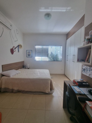 Imagem Sobrado com 3 Quartos à Venda, 312 m² em Vila Vilas Boas - Campo Grande Imagem Sobrado com 3 Quartos à Venda, 312 m² em Vila Vilas Boas - Campo Grande