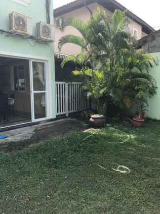 Imagem Casa com 4 Quartos à Venda, em Patamares - Salvador Imagem Casa com 4 Quartos à Venda, em Patamares - Salvador