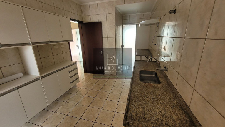 Imagem Casa de Condomínio com 3 Quartos à Venda, 130 m² em Vila Soares - Ourinhos