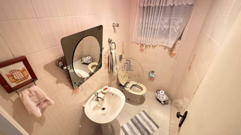 Imagem Sobrado com 3 Quartos à Venda, 229 m² em Vila Pires - Santo André Imagem Sobrado com 3 Quartos à Venda, 229 m² em Vila Pires - Santo André