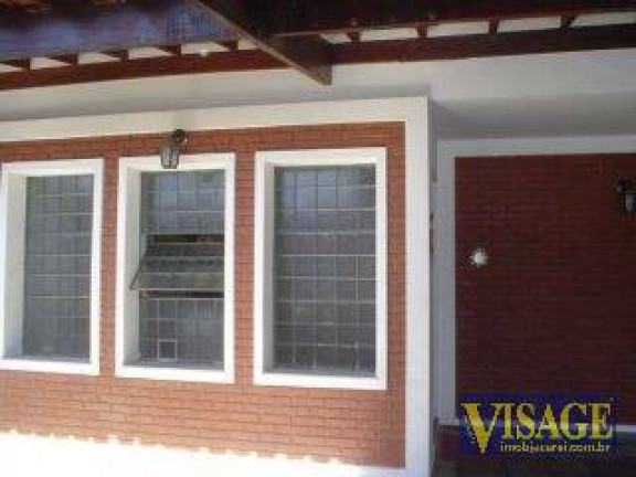 Sobrado com 4 Quartos à Venda,  em Cid. Jardim - Jacareí