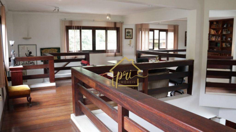 Imagem Casa com 4 Quartos à Venda, 700 m² em Marapé - Santos Imagem Casa com 4 Quartos à Venda, 700 m² em Marapé - Santos