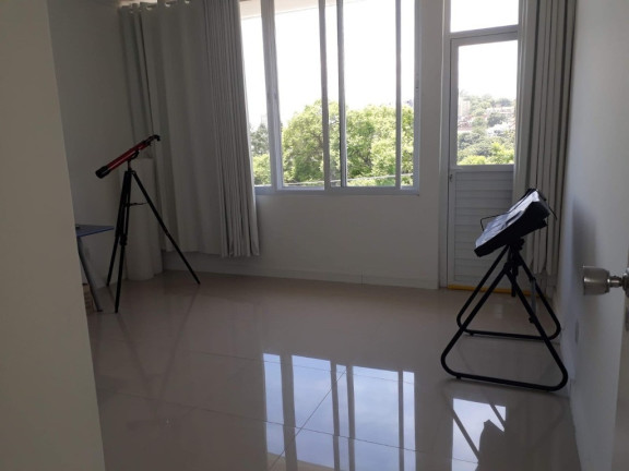 Imagem Casa com 4 Quartos à Venda,  em Menino Deus - Porto Alegre
