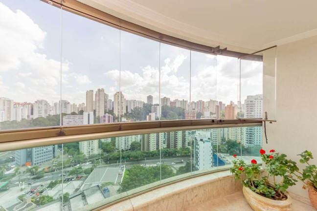 Imagem Imóvel com 4 Quartos à Venda, 228 m² em Vila Andrade - São Paulo Imagem Imóvel com 4 Quartos à Venda, 228 m² em Vila Andrade - São Paulo