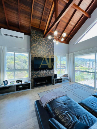 Imagem Casa com 3 Quartos à Venda, 364 m² em Pedra Branca - Palhoça Imagem Casa com 3 Quartos à Venda, 364 m² em Pedra Branca - Palhoça