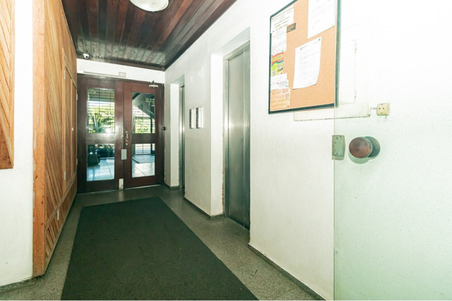 Imagem Imóvel com 1 Quarto à Venda, 30 m² em Centro Histórico - Porto Alegre Imagem Imóvel com 1 Quarto à Venda, 30 m² em Centro Histórico - Porto Alegre