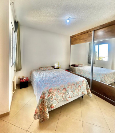 Imagem Imóvel com 3 Quartos à Venda, 68 m² em Colina De Laranjeiras - Serra