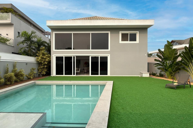 Imagem Casa de Condomínio com 5 Quartos para Alugar, 620 m² em Barra Da Tijuca - Rio De Janeiro Imagem Casa de Condomínio com 5 Quartos para Alugar, 620 m² em Barra Da Tijuca - Rio De Janeiro