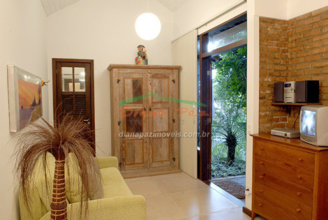 Imagem Casa com 9 Quartos à Venda, 454 m² em Ferradura - Búzios Imagem Casa com 9 Quartos à Venda, 454 m² em Ferradura - Búzios