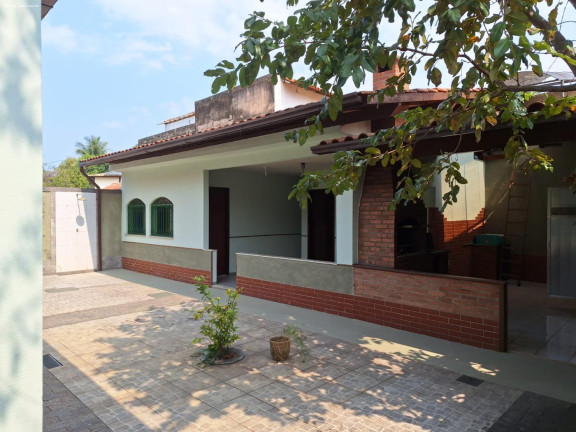 Imagem Casa com 2 Quartos à Venda, 360 m² em Piratininga - Niterói