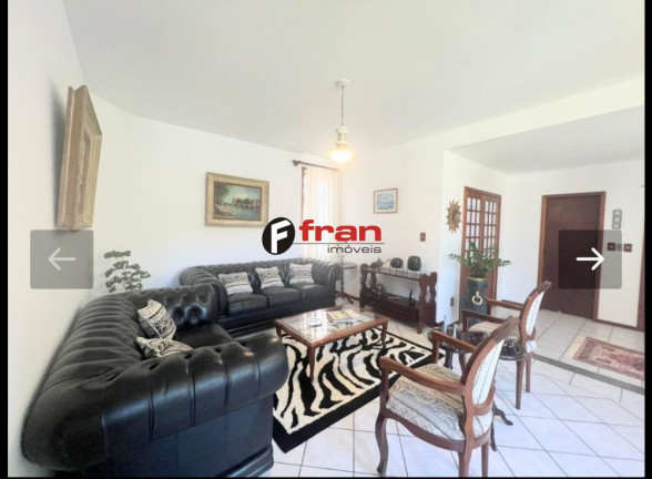 Imagem Casa com 4 Quartos à Venda, 297 m² em Córrego Grande - Florianópolis