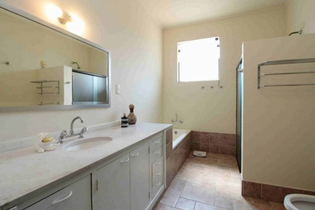 Imagem Casa com 3 Quartos à Venda, 350 m² em Pacaembu - São Paulo Imagem Casa com 3 Quartos à Venda, 350 m² em Pacaembu - São Paulo