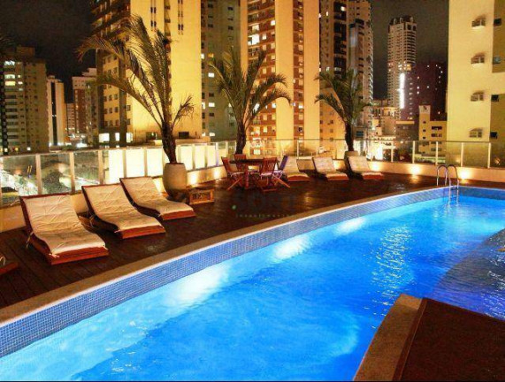 Imagem Apartamento com 3 Quartos à Venda, 130 m² em Centro - Balneário Camboriú Imagem Apartamento com 3 Quartos à Venda, 130 m² em Centro - Balneário Camboriú