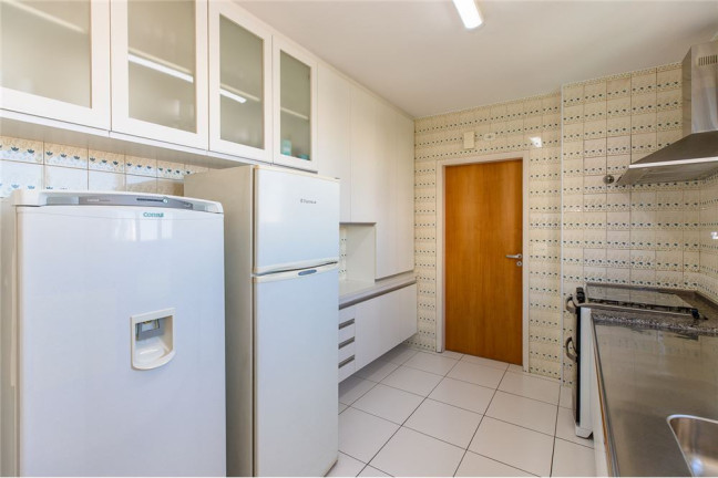 Imagem Imóvel com 4 Quartos à Venda,  em Paraisópolis - São Paulo