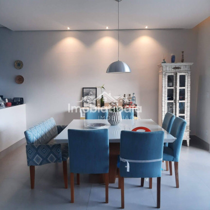 Imagem Casa com 3 Quartos à Venda, 360 m² em Nova Gardênia - Atibaia Imagem Casa com 3 Quartos à Venda, 360 m² em Nova Gardênia - Atibaia
