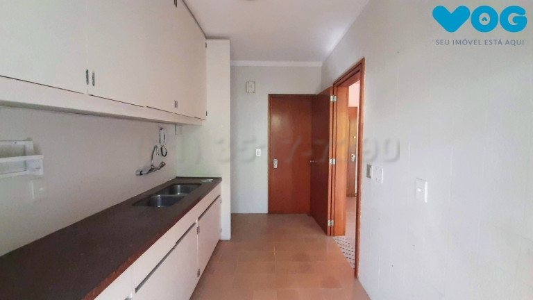 Imagem Imóvel com 3 Quartos à Venda, 133 m² em Moinhos De Vento - Porto Alegre