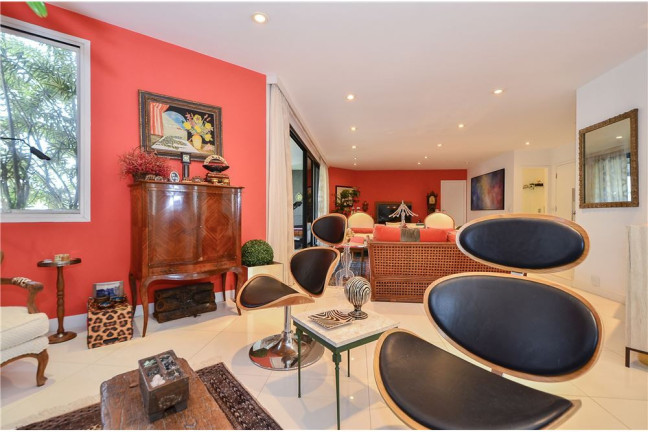 Apartamento com 4 Quartos à Venda, 326 m² em Real Parque - São Paulo