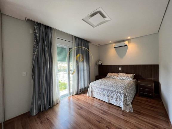 Imagem Casa com 3 Quartos à Venda, 320 m² em Jardim Das Cerejeiras - Arujá Imagem Casa com 3 Quartos à Venda, 320 m² em Jardim Das Cerejeiras - Arujá