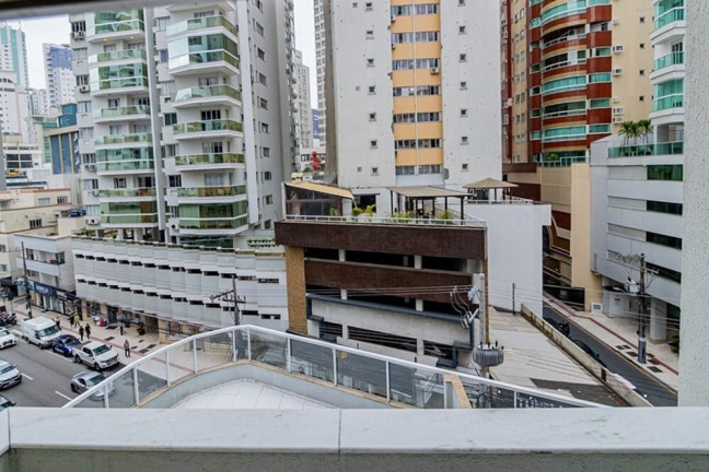 Imagem Imóvel com 2 Quartos à Venda, 71 m² em Centro - Balneário Camboriú Imagem Imóvel com 2 Quartos à Venda, 71 m² em Centro - Balneário Camboriú