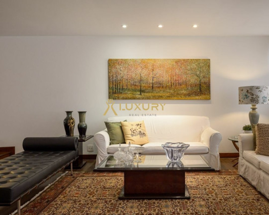 Imagem Imóvel com 4 Quartos à Venda, 350 m² em Savassi - Belo Horizonte Imagem Imóvel com 4 Quartos à Venda, 350 m² em Savassi - Belo Horizonte